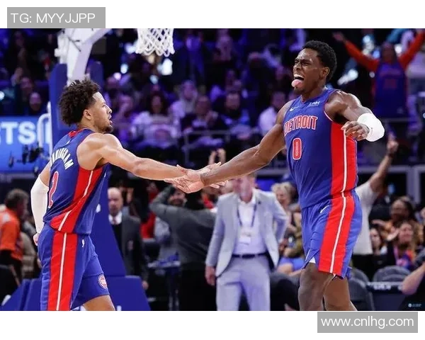 12月8日76人对阵活塞精彩比赛回顾与全场录像分析